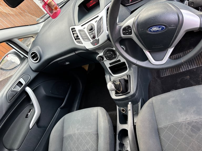 Ford, FIESTA, Hatchback, 2012, Manual, 1242 (cc), 3 doors