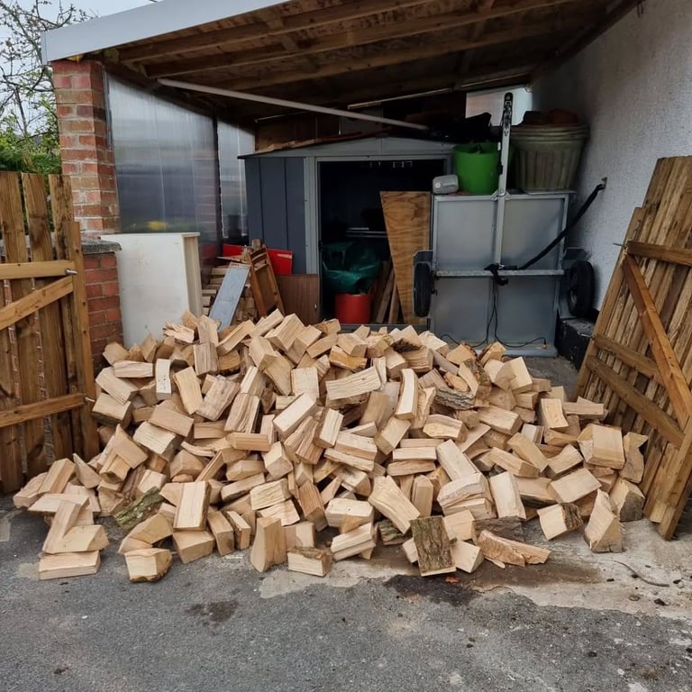 KILN DRIED HARDWOOD LOGS