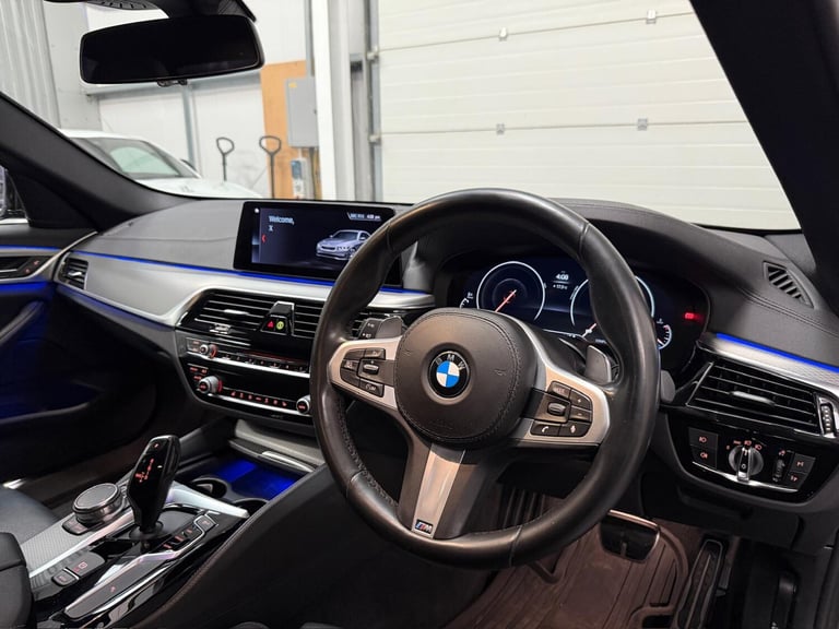 2018 BMW 5 Series 530d xDrive M Sport 4dr Auto SALOON DIESEL Automatic