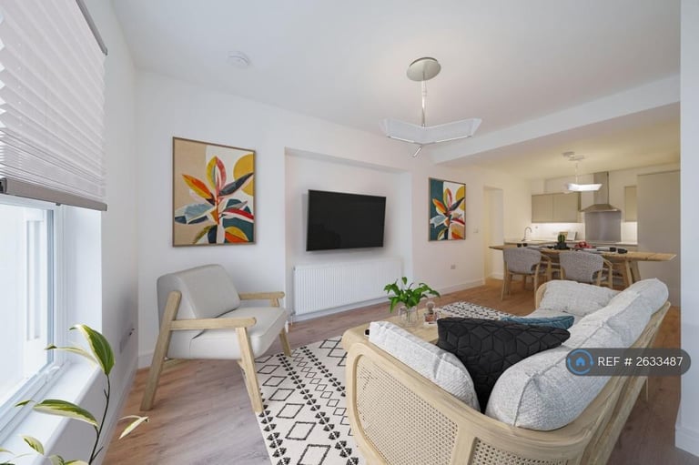 2 bedroom flat in Riviera Heights, Torquay, TQ2 (2 bed) (#2633487)