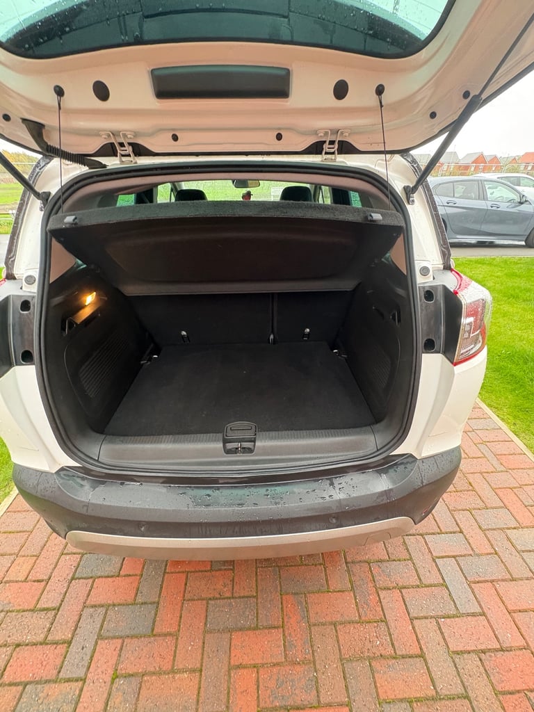Vauxhall, CROSSLAND X, Hatchback, 2018, Manual, 1199 (cc), 5 doors