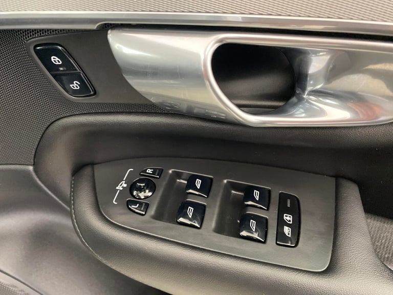 2022 Volvo XC90 2.0 T8 [455] RC PHEV Core Bright 5dr AWD Gtron ESTATE PETROL/ELECTRIC Automatic