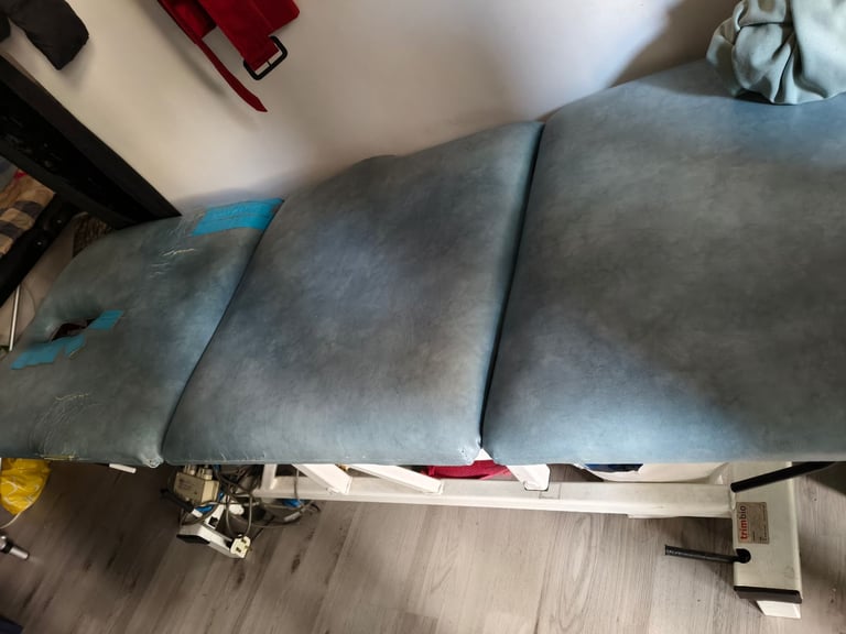 electricity 3section massage bed for sell