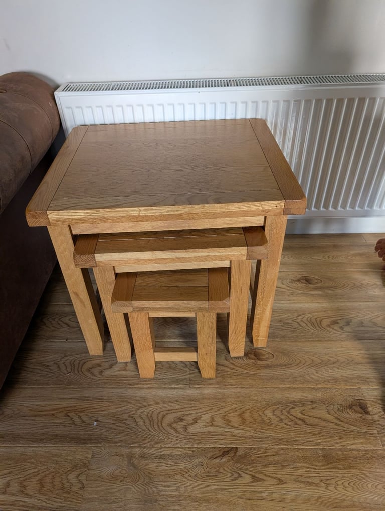 image for Solid oak nest of tables