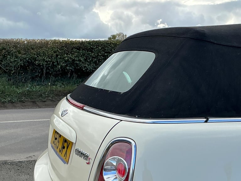 2015 MINI Convertible 1.6 Cooper S 2dr CONVERTIBLE PETROL Manual