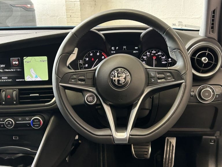 2018 Alfa Romeo Giulia 2.0T Veloce Saloon 4dr Petrol Auto Euro 6 (s/s) (280 ps) Saloon Petrol Aut...
