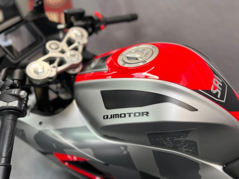 QJ MOTOR SRK125R 2025 TOP SEC ALL BRAND NEW MODEL AND ONLY £2999 