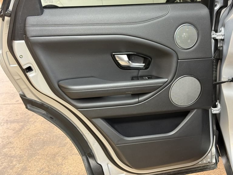 2018 Land Rover Range Rover Evoque 2.0 TD4 SE Tech SUV 5dr Diesel Auto 4WD Euro 6 (s/s) (180 ps) ...