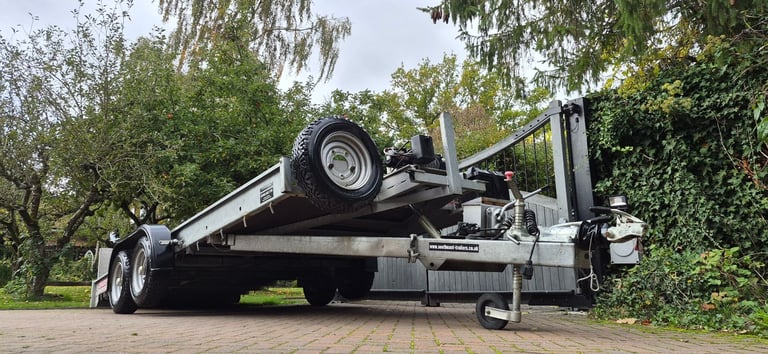 PLANT TRAILER CAR WESSEX MACHINE FARM TILT FLAT BED FREE IFOR WILLIAMS KEY RING