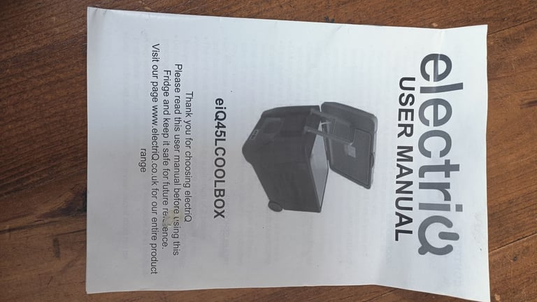 Electriq 45l Portable Coolbox with Wheels in Black (never been used) 