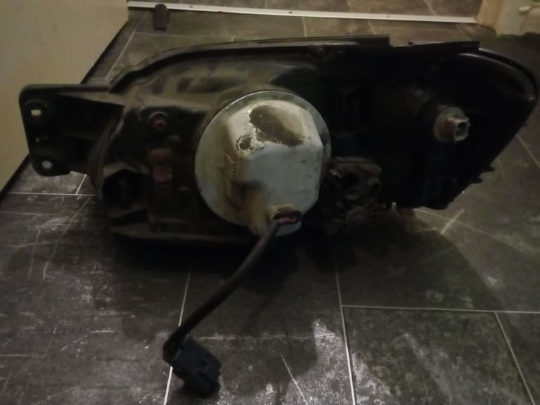 Subaru legacy headlights