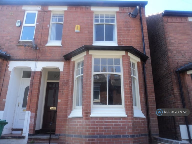 2 bedroom house in Rothesay Avenue, Nottingham, NG7 (2 bed) (#2669728)