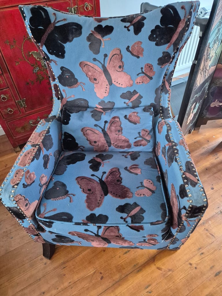 image for BUTTERFLY ARMCHAIR