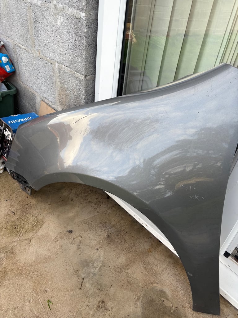 image for VW GOLF MK5 PASSENGER WING GREY