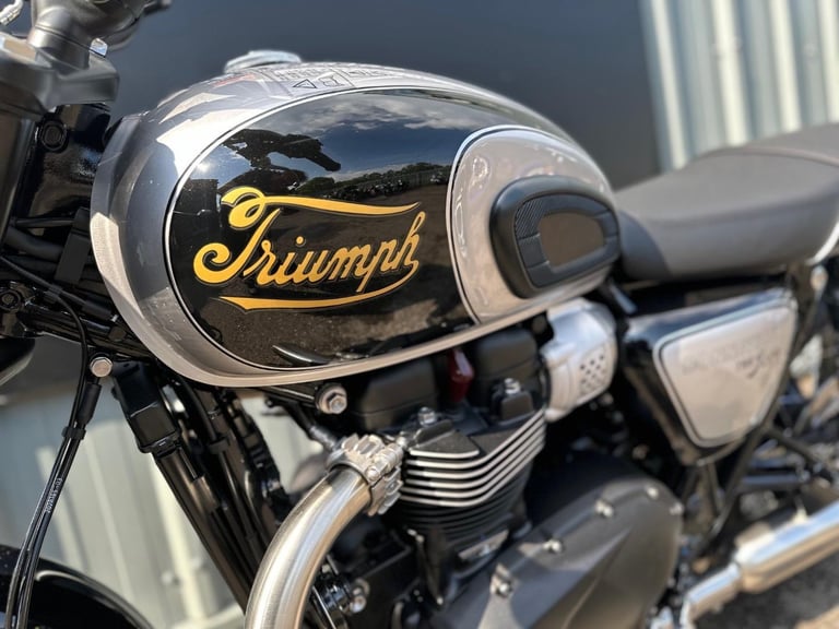 Brand New 2025 Triumph Bonneville T100 Icon Edition Motorcycle 