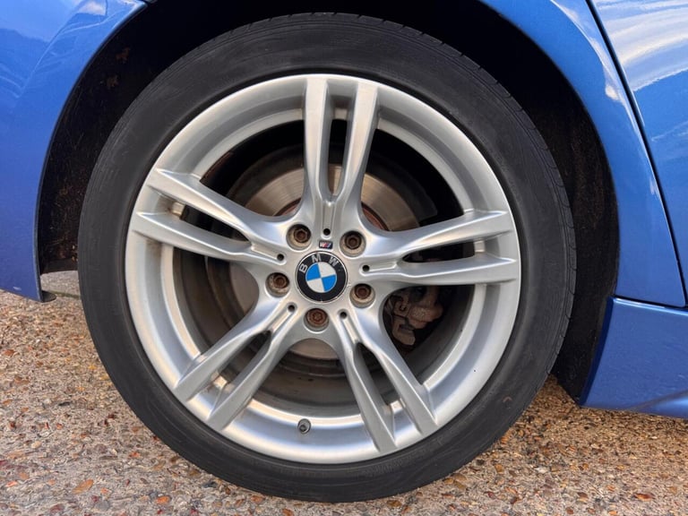 2017 BMW 3 Series Saloon (2015 - 2018) Saloon Hybrid Automatic