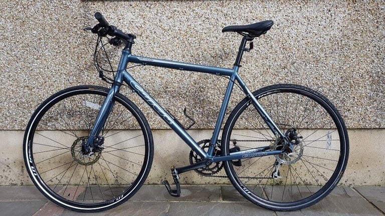 Carrera gryphon clearance hybrid bike