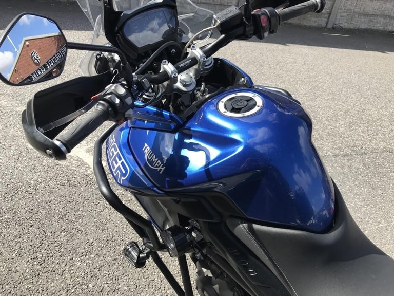 Triumph Tiger 800 XRX Low 18reg 13573m FSH 3part luggage and more