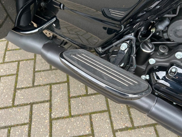 2024 Harley-Davidson TOURING FLHRXS ROAD KING SPECIAL FLHRXS Vivid Black (23MY) Custom PETROL Manual