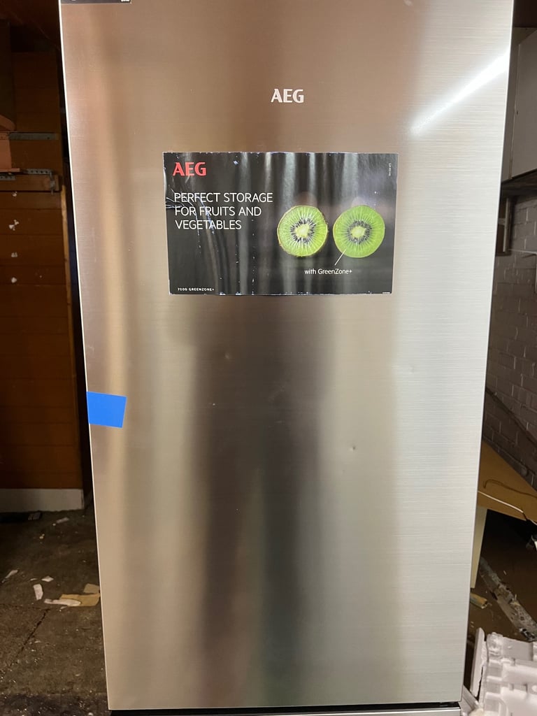 AEG 7000 FRIDGE & FREEZER 187CM Sliver £360