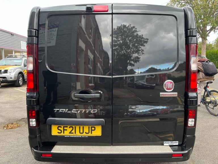 Fiat Talento Talento Tecnico MultiJet 170 LWB 6 Seat Crew Van Onyx Ed... 2021/21