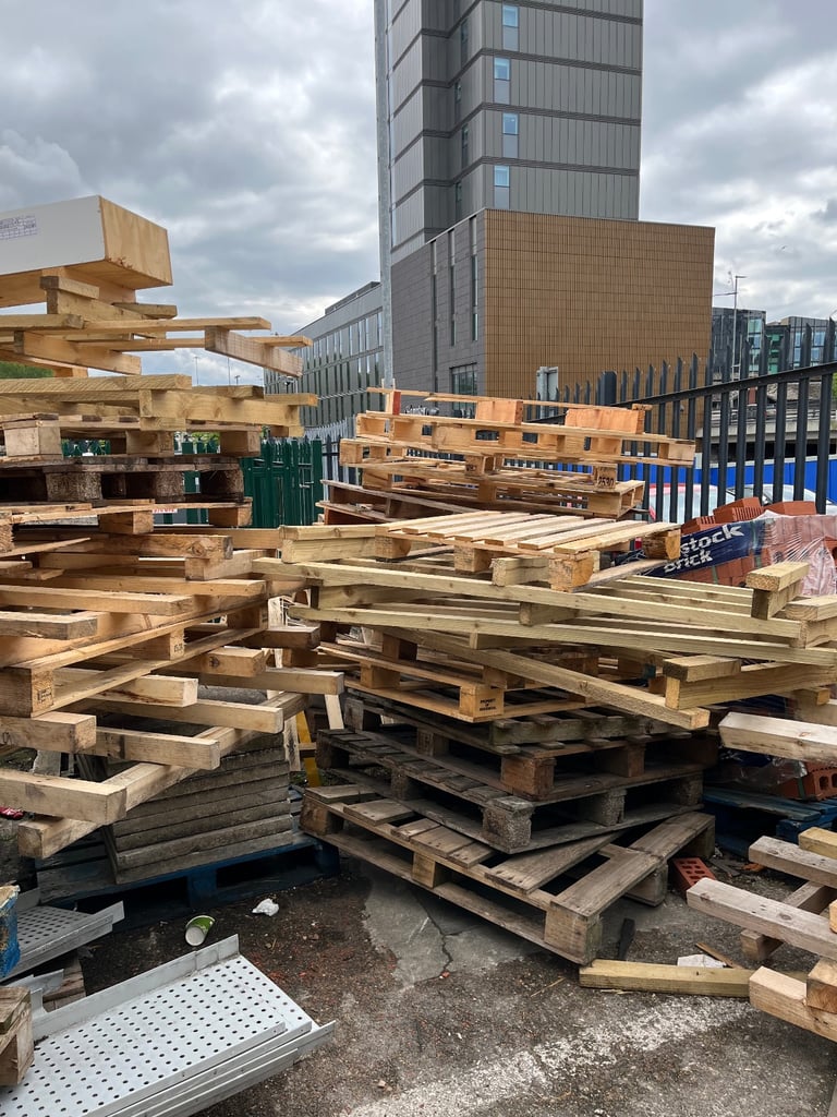 PALLETS! Collect or Delivery available within 5 mile radius 