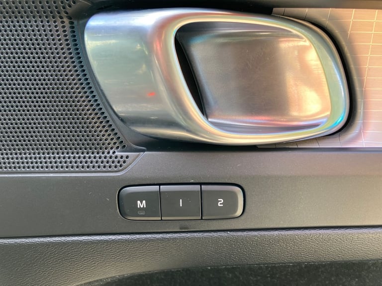 2019 Volvo XC40 1.5 T3 Momentum Pro 5dr Estate PETROL Manual