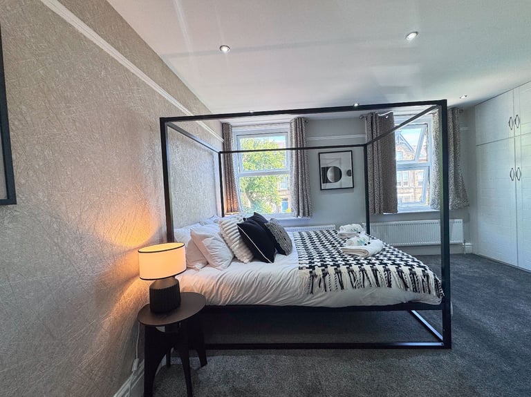 Cozy 5 BR House in Harrogate 