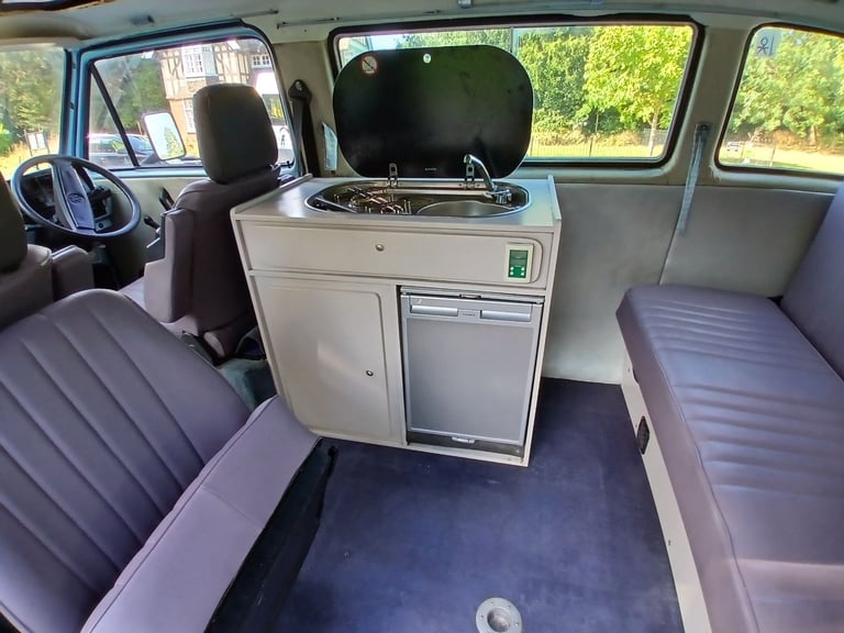 Volkswagen T25 Camper Van Petrol/LPG Excellent specification and condition. No rust!