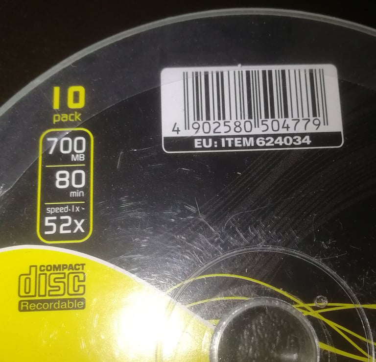70 x CD-R CD-Recordable - 60 x Maxell + 10 x FujiFilm 52x 700MB Data 80 Min