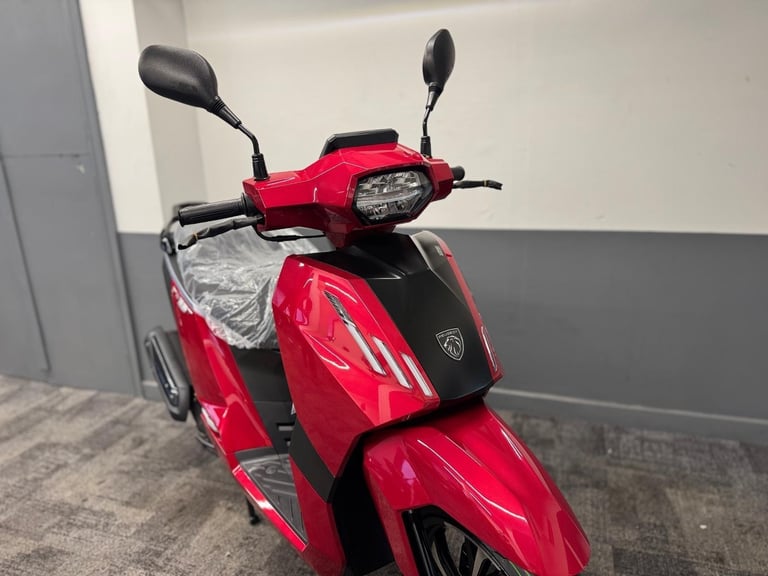 BRAND NEW 2025 PEUGEOT TWEET 125 SCOOTER LEARNER LEGAL MOPED DELIVERY
