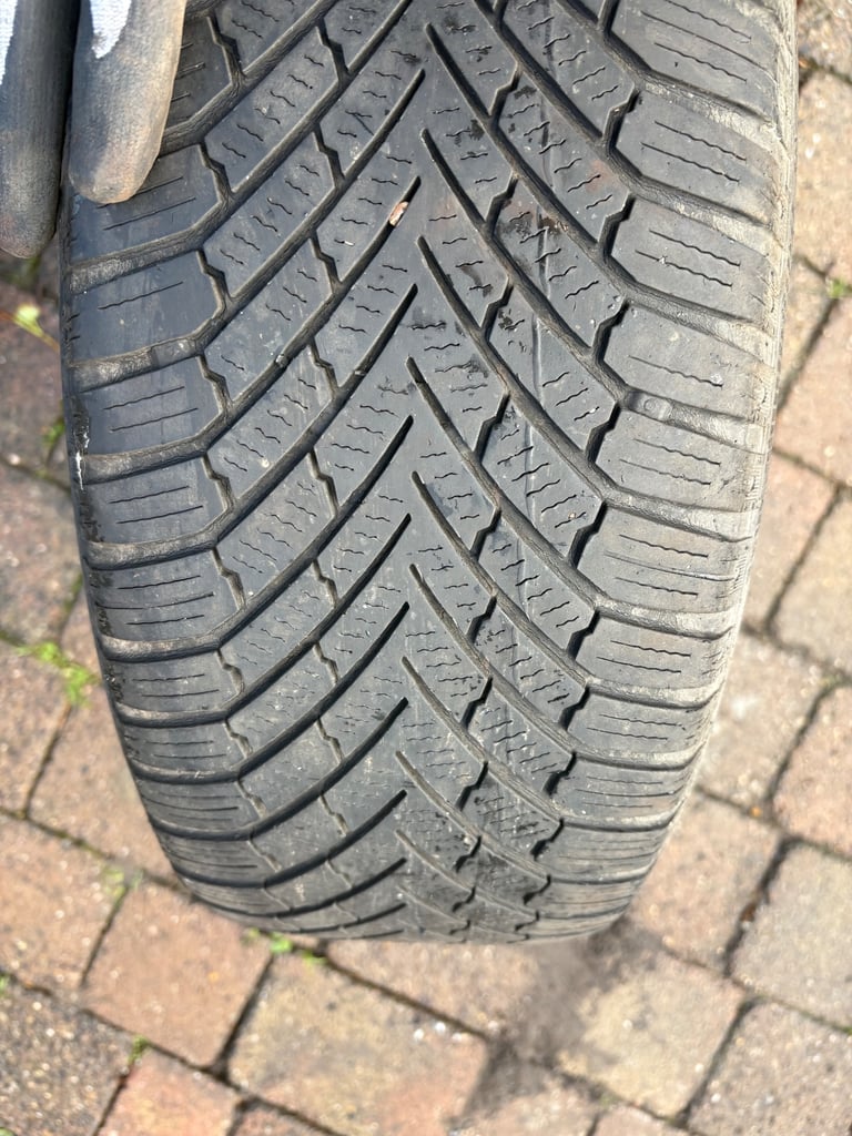 Alloy wheels and continental winter tyres to suit 2015 Audi A3, VW Golf etc 