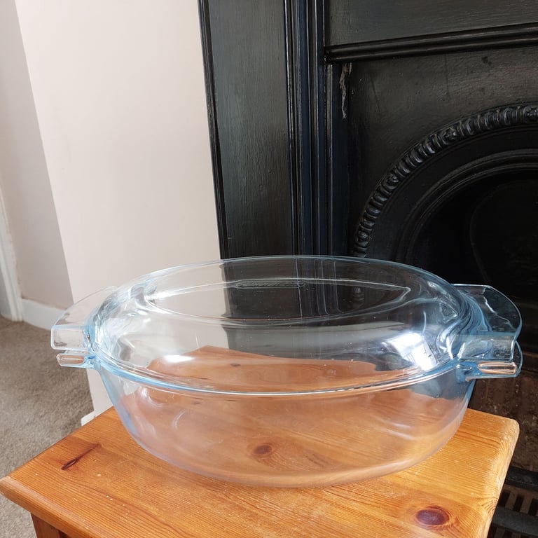 Large Pyrex Oval Glass Casserole Dish 