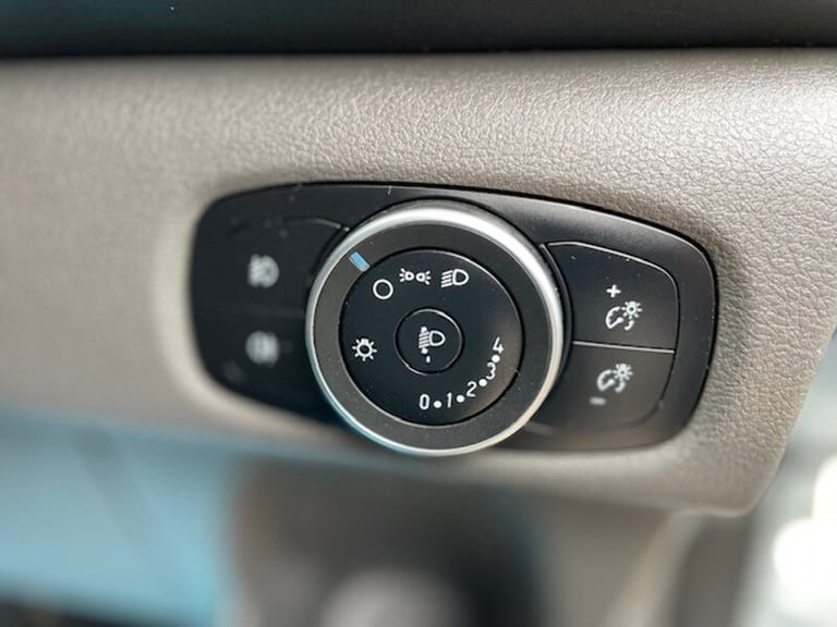 2023 Ford Transit Custom 300 EcoBlue Leader Panel Van Diesel Manual