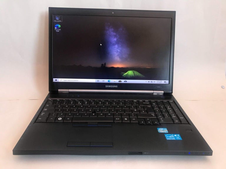 image for Samsung Huge 17" Laptop SSD WiFi DVD AntiVirus Office Webcam Bluetooth - Boxed