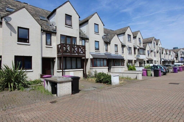 Canary Wharf Double Room Available Couples Accepted 0 Deposit Available