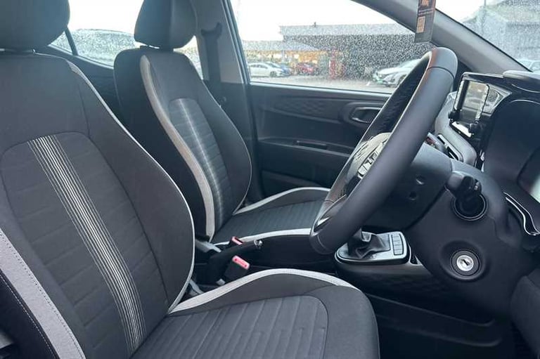 2025 Hyundai i10 1.2 Advance Hatchback 5dr Petrol Auto Euro 6 (s/s) (79 ps) Hatchback Petrol Auto...