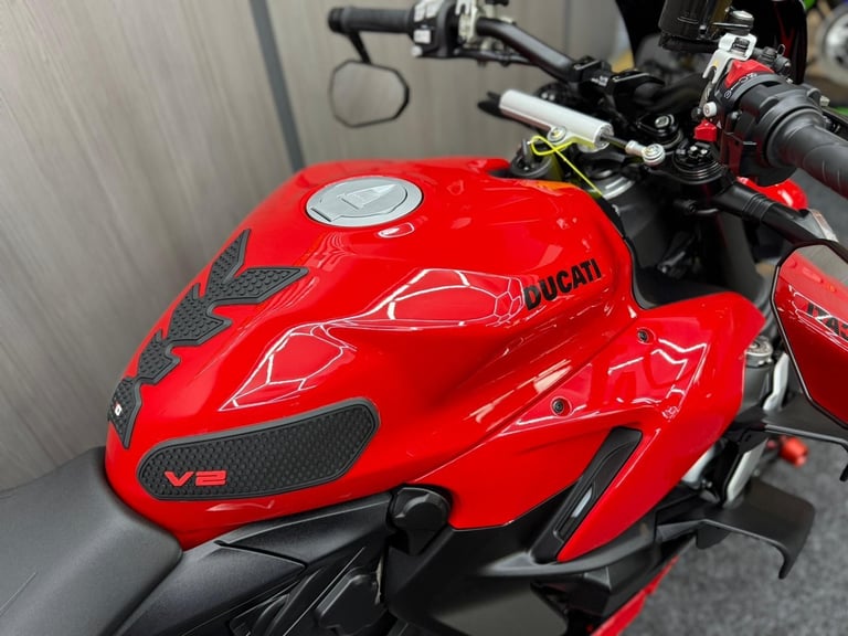 2022 22 Ducati Streetfighter V2 955 ABS - JUST 3726 MILES - WINGS