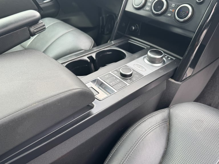 LAND ROVER DISCOVERY 3.0 SD V6 Anniversary Edition SUV 5dr Diesel Auto 4WD Euro 