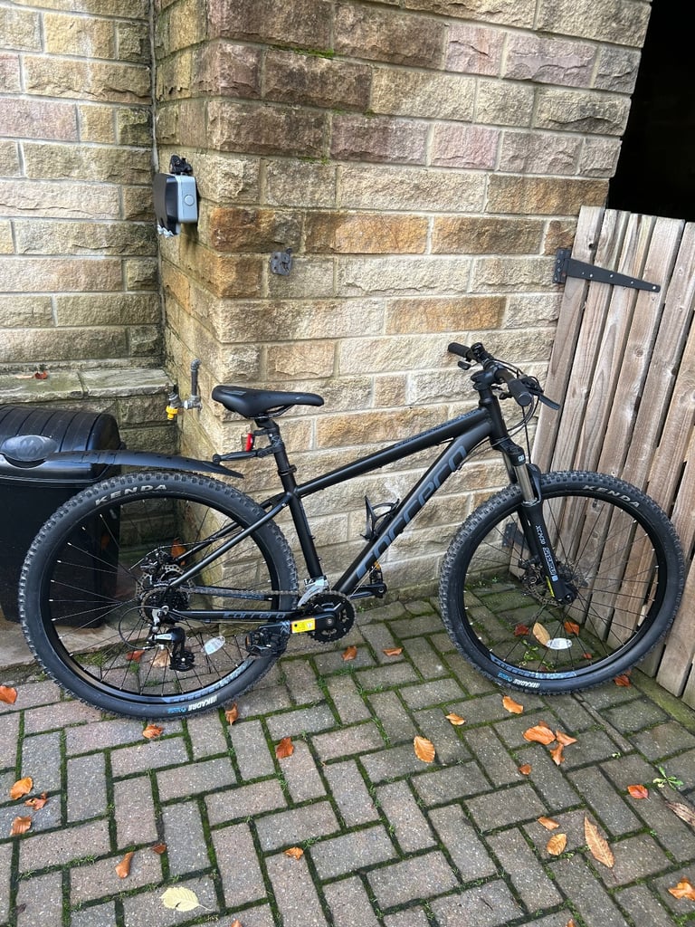 2025 Carrera Vengeance Mountain Bike Black Like Brand New Used Once 