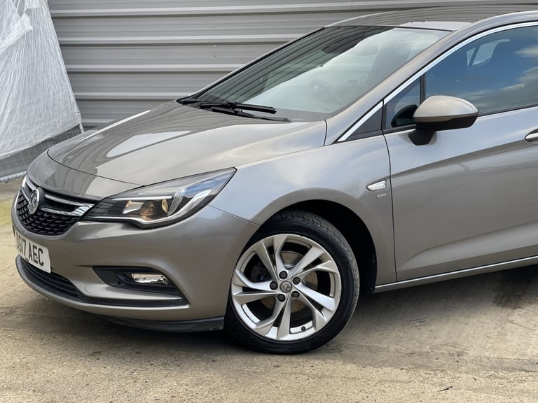 VAUXHALL ASTRA 1.4 i SRi 2017