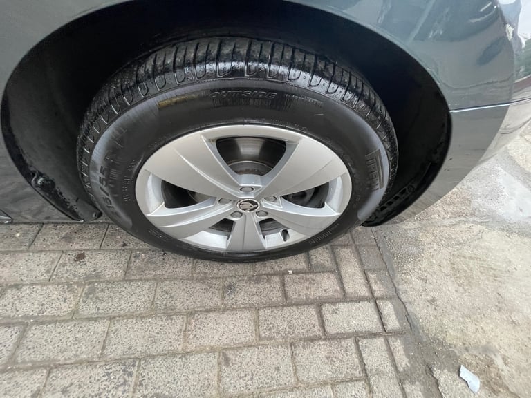 2017 Skoda Superb 2.0 TDI CR SE 5dr DSG ESTATE Diesel Automatic