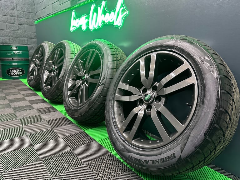 Discovery 4 / 3 HSE Powdered Technical Grey 20” Alloy Wheels - style 510 Landmark & NEW tyres!