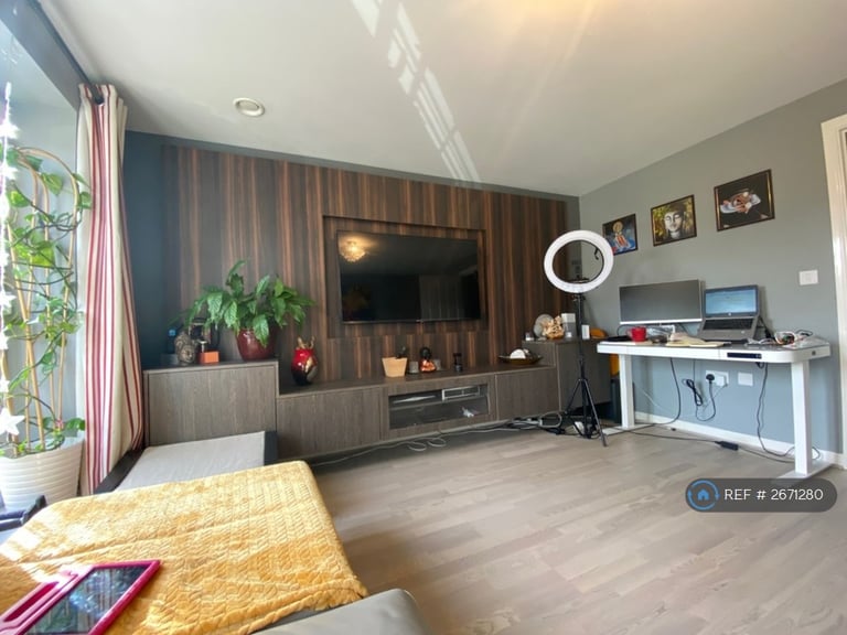 3 bedroom house in Forelle Way, Carshalton, SM5 (3 bed) (#2671280)