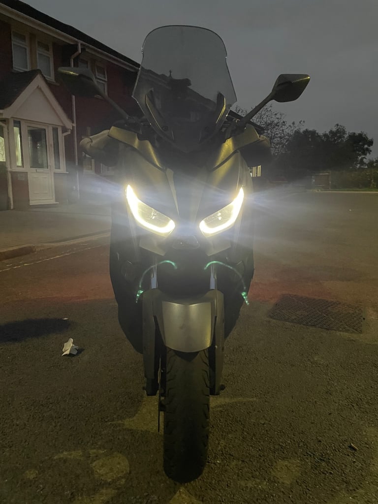 Yamaha, XMAX 300, 2022, 292 (cc)