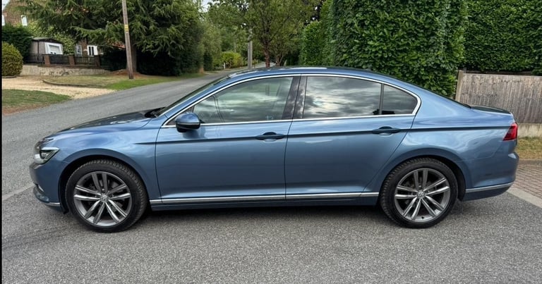 2016 VOLKSWAGEN PASSAT GT 2.0 TDi BLUEMOTION TECH 10 SERVICE STAMPS CAMBELT DONE