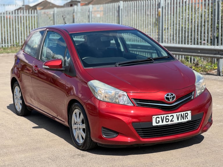 2013 Toyota Yaris 1.4 D-4D TR 3dr HATCHBACK Diesel Manual