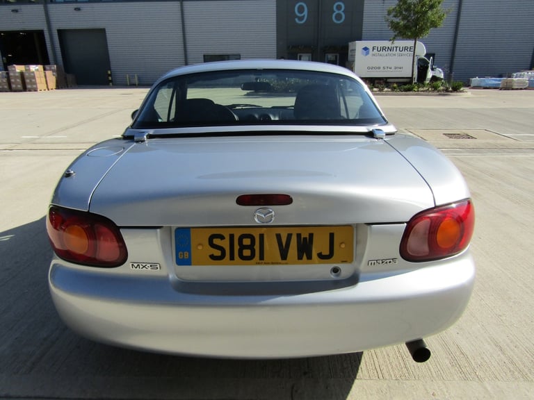 Mazda MX-5 1.6 ROADSTER 2DR MANUAL CONVERTIBLE LEFT HAND DRIVE Sports Petrol Manual