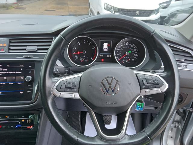 2022 Volkswagen Tiguan 1.5 Tsi 150 Life 5Dr Dsg SUV Petrol Automatic