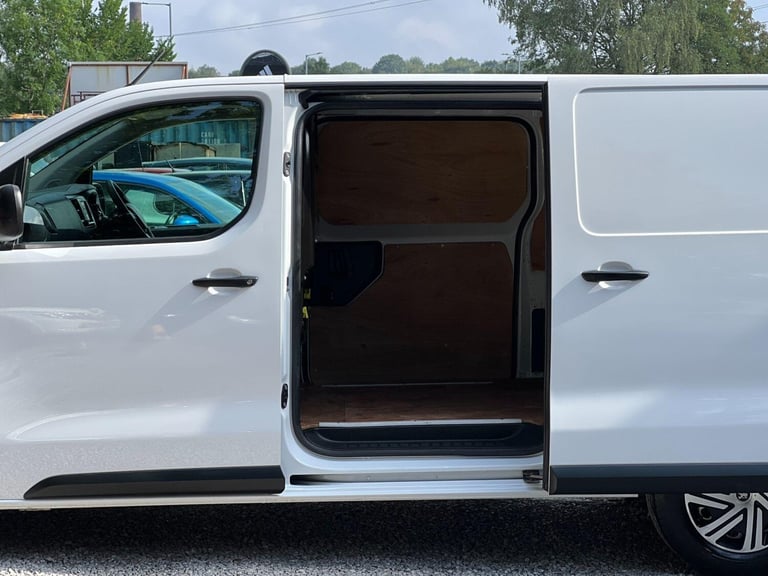 2022 Peugeot Expert 1.5 BlueHDi 1000 Professional Premium Long Panel Van LWB Euro 6 (s/s) 6dr PAN...